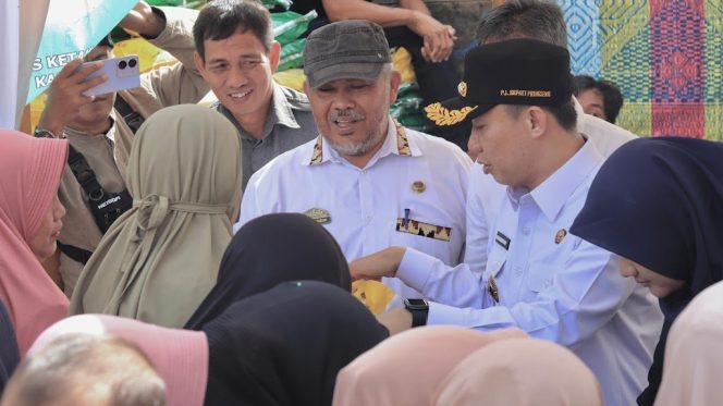
					Pj.Bupati Pringsewu Tinjau Gerakan Pangan Murah