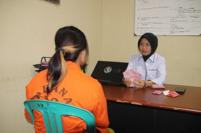 
					Terlibat prostitusi, Mucikari dan Dua PSK Diamankan Polisi