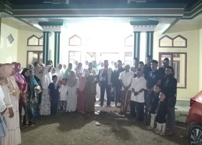 
					Laksanakan Sholat Subuh Berjemaah, Puryanto Antar Keberangkatan Jemaah Haji Asal Pandan Sari Selatan
