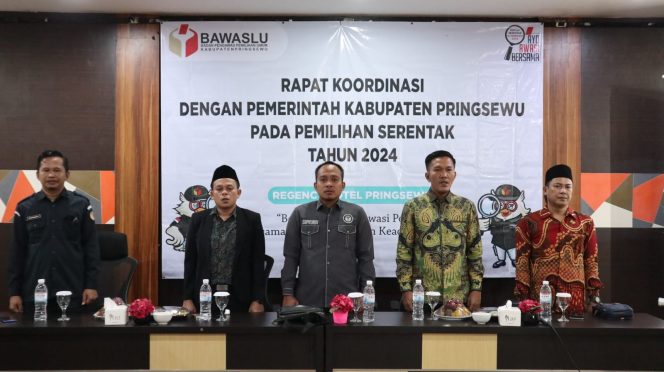 
					Sinergitas Dengan Pemerintah Daerah, Bawaslu Pringsewu Gelar Rapat Koordinasi Pada Pemilihan Serentak Tahun 2024
