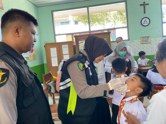 
					Pekan Imunisasi Nasional Polio 2024: Dokkes Polres Pringsewu dan Puskesmas Berikan Vaksin di TK dan SD
