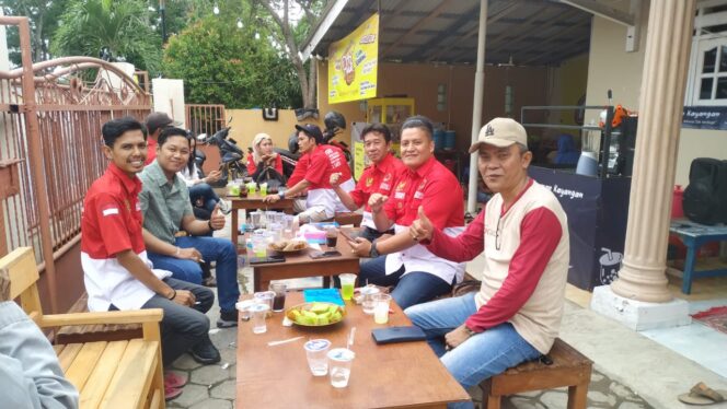 
					Grand opening Pitik Kremes 2, Percetakan Aurel Gading dan minuman Larisyo