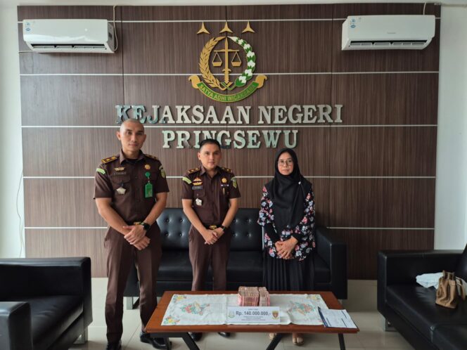 
					Tersangka Korupsi Dana Hibah LPTQ Pringsewu Titipkan Rp140 Juta ke Kejaksaan