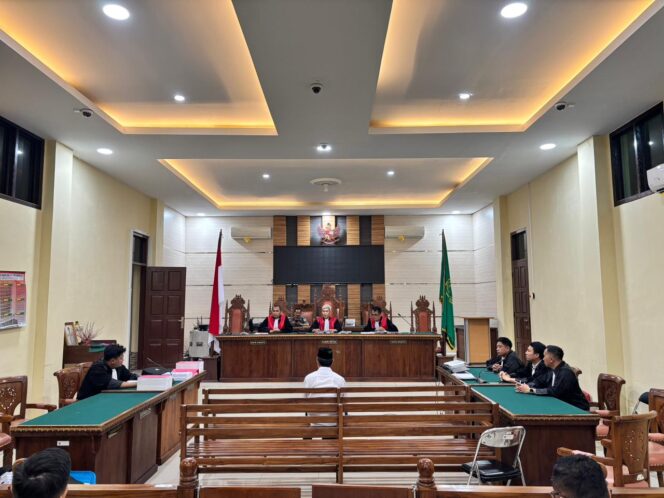 
					JPU Kejari Pringsewu Bacakan Tuntutan terhadap Terdakwa Heri Iswahyudi dalam Perkara Korupsi Dana Hibah LPTQ TA 2022