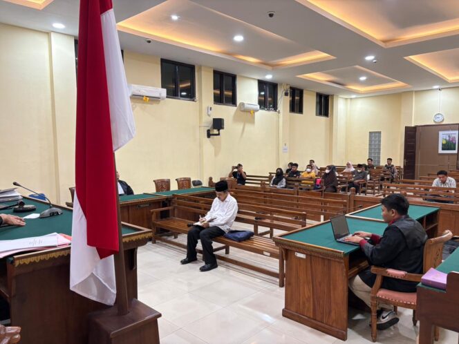 
					Korupsi Dana LPTQ, Heri Iswahyudi Divonis 1 Tahun Penjara.