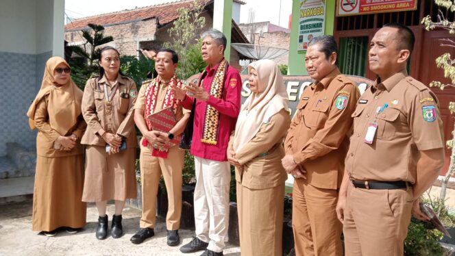 
					Jaksa Pidsus Kejagung RI Berkunjung Ke SDN 1 Pringsewu Barat
