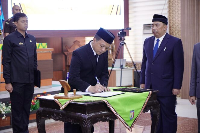 
					Bupati Pringsewu Lantik Sepuluh Pejabat Pimpinan Tinggi Pratama